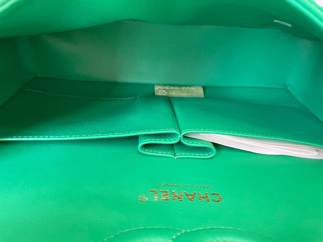 Chanel Classic Flap Medium In Green Lambskin