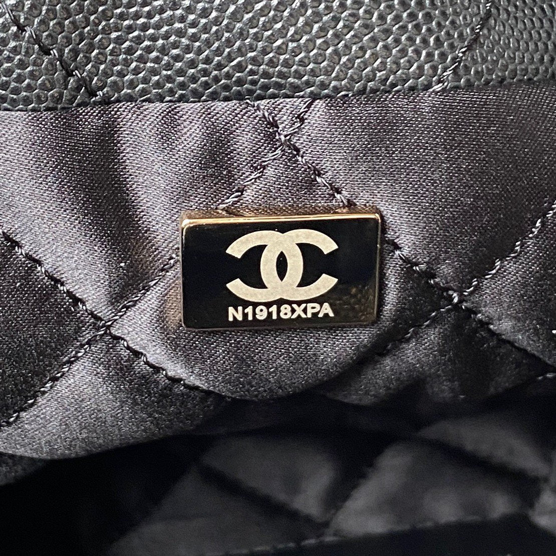 Chanel 22 Mini Bag In Black