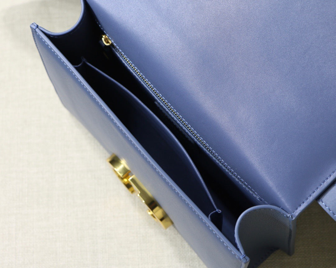 Dior 30 Montaigne Bag In Blue Box Calfskin