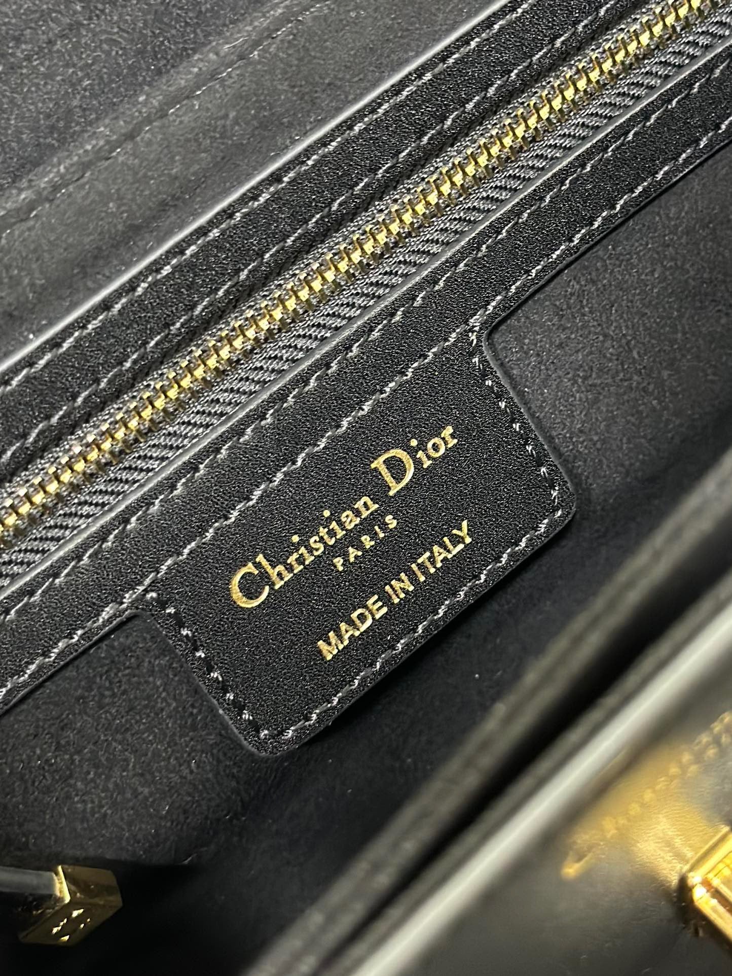 Dior 30 Montaigne Avenue Bag In Black Box Calfskin