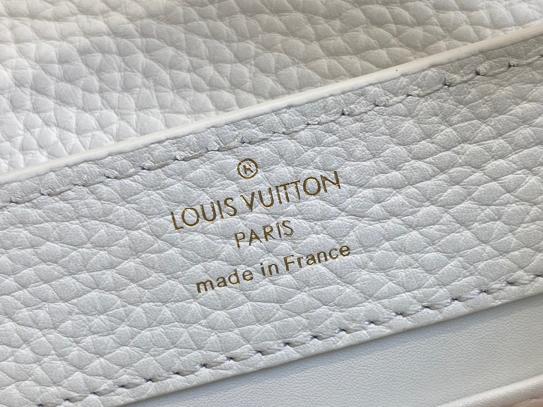 Louis Vuitton Capucines Mini Bag In White