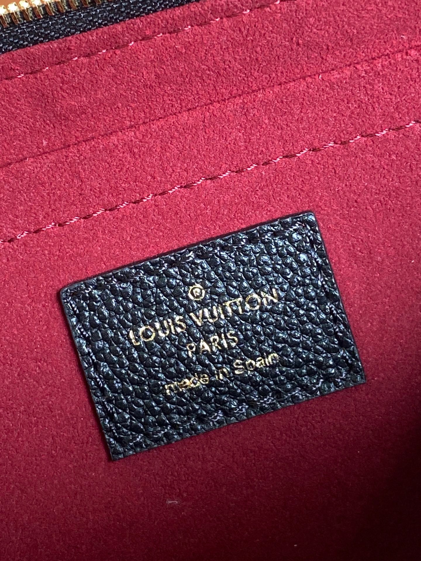 Louis Vuitton Large Pochette Accessories In Black Presbyopia
