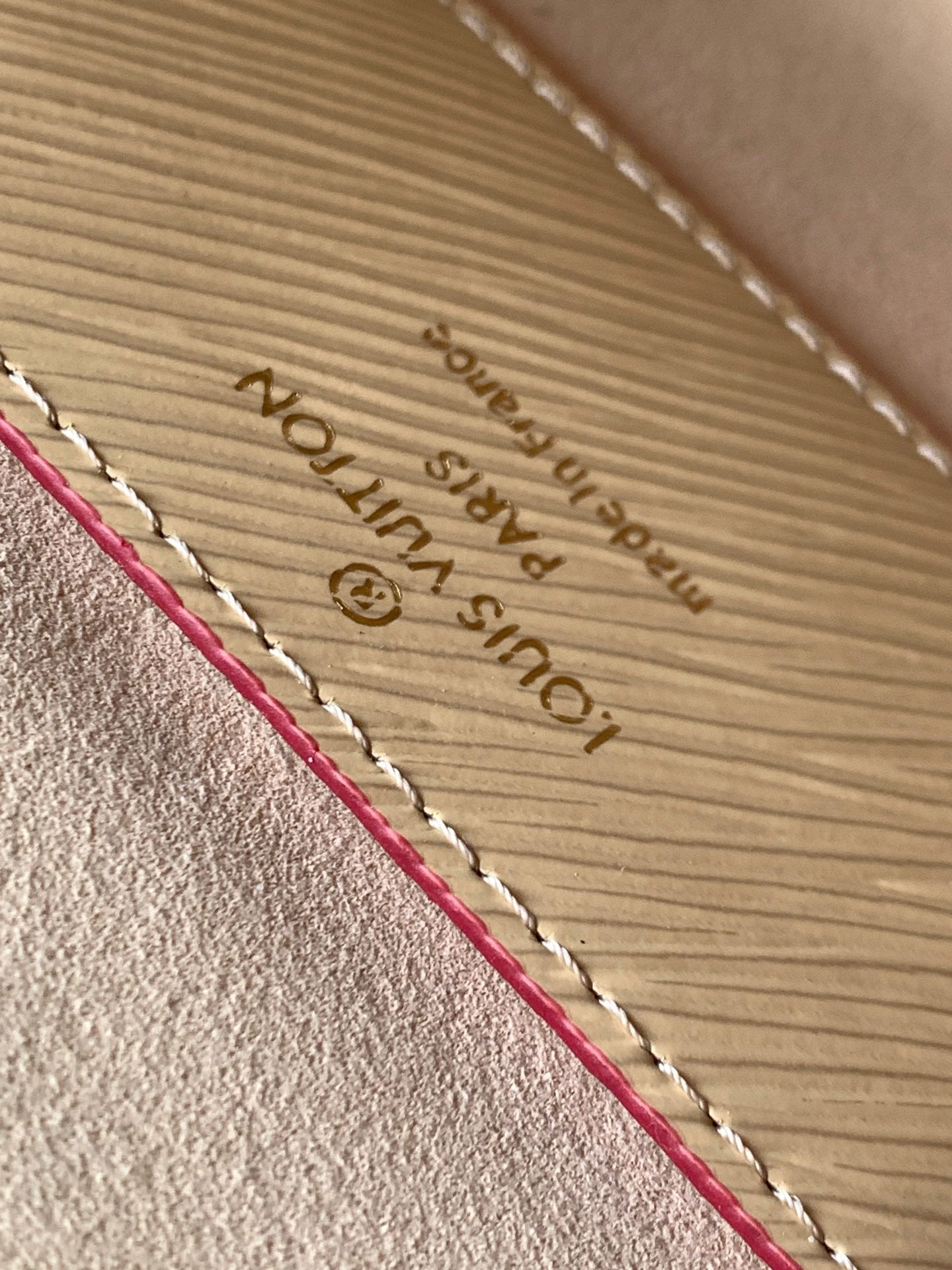 Louis Vuitton Twist Pouch In Nude Color Epi Leather With Gold Chain