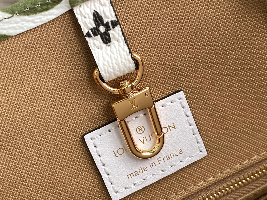 Louis Vuitton Onthego Handbags In Green And White Colorblock Embossed