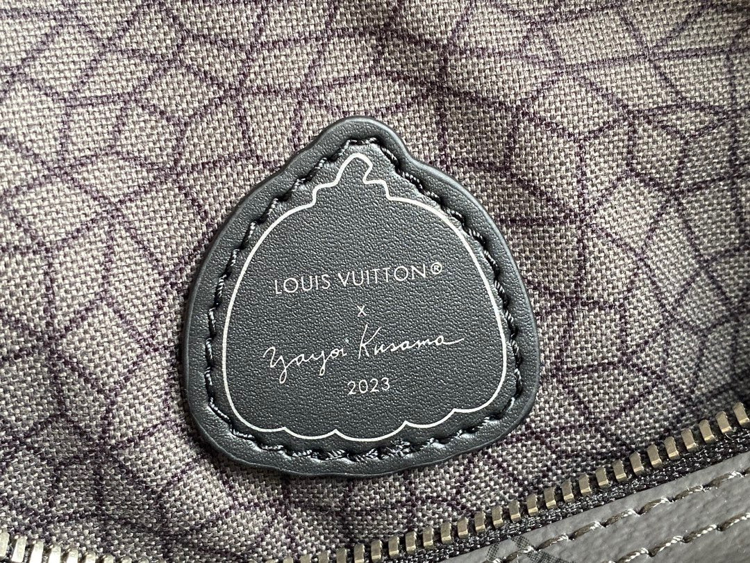 Louis Vuitton Keepall Bandouliere 25 Monogram Yayoi Kusama Pumpkin Series