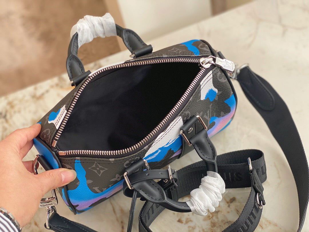 Louis Vuitton Keepall Bandouliere 25 Monogram Silk Screen Graffiti