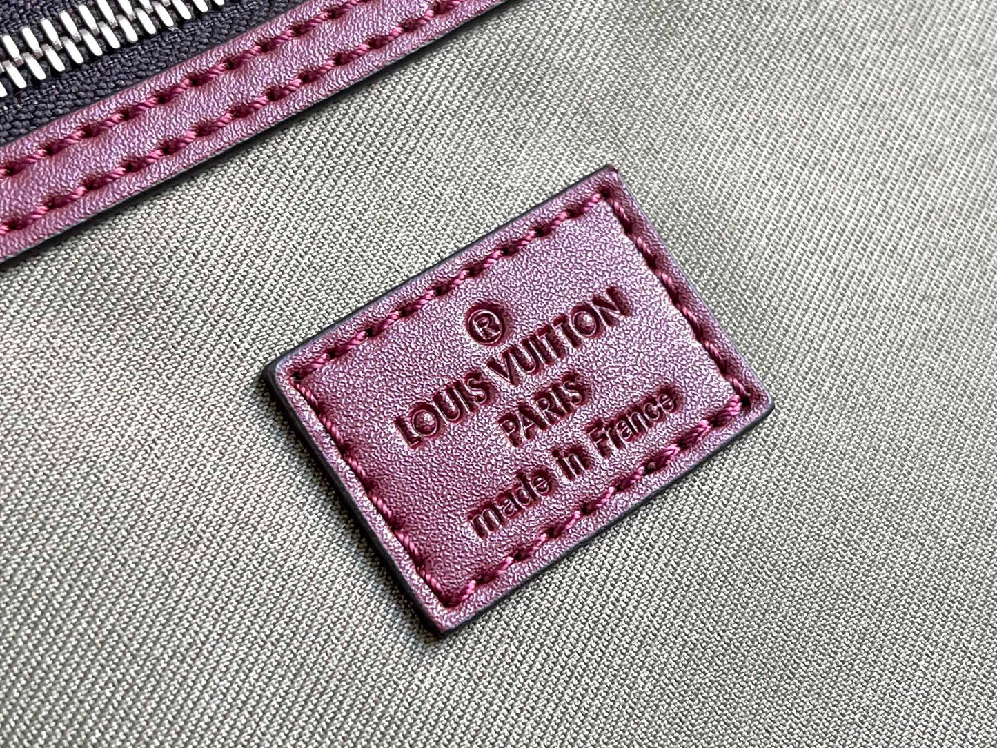 Louis Vuitton Keepall Bandouliere 50 Monogram Embossed Black With Burdungy Strap