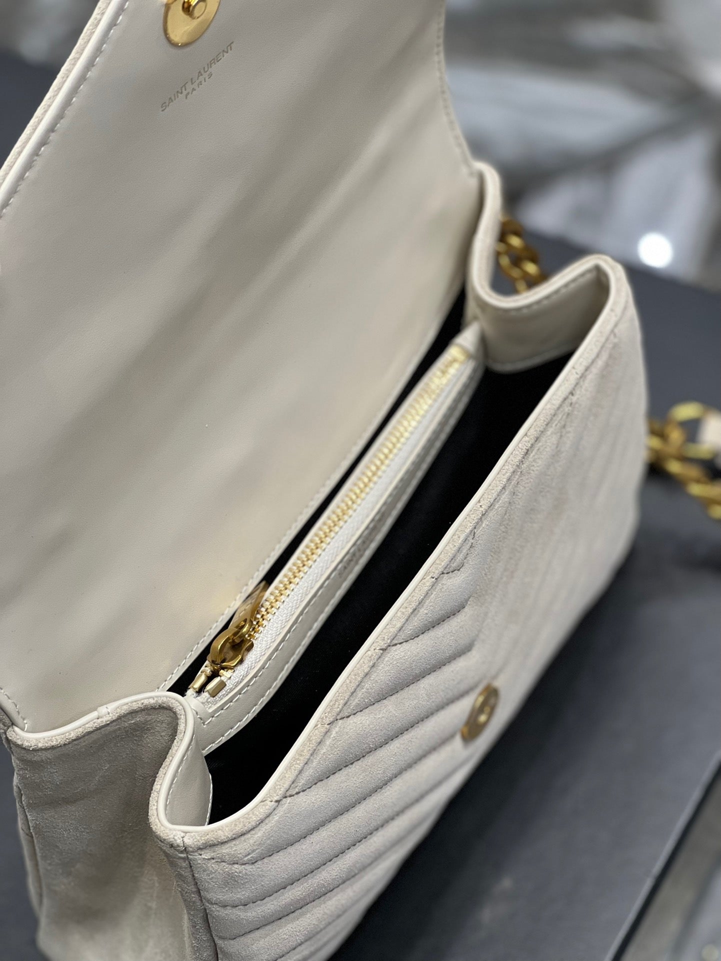 SAINT LAURENT College Ysl-Logo Quilted White Suede Shoulder Bag