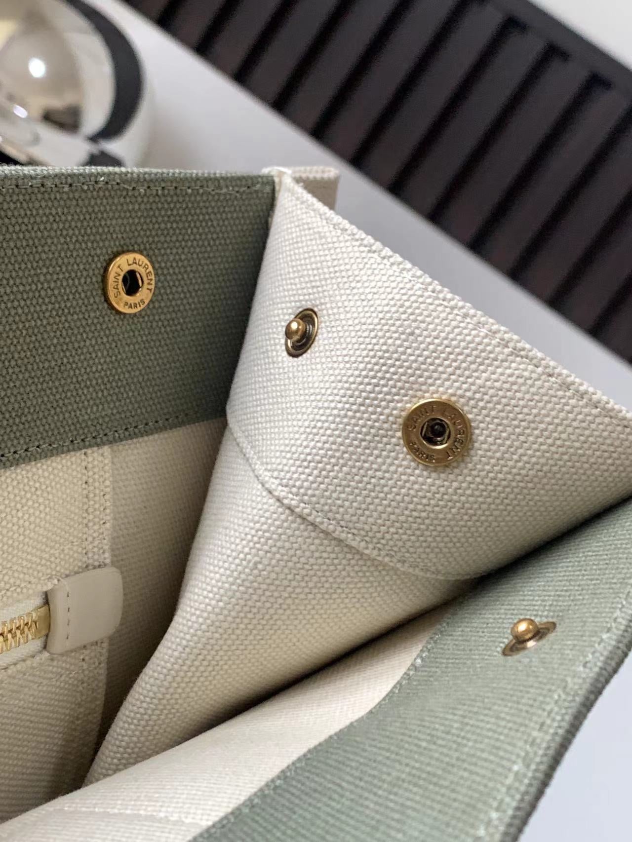 Saint Laurent Rive Gauche Small Tote Bag in Green Linen and Leather