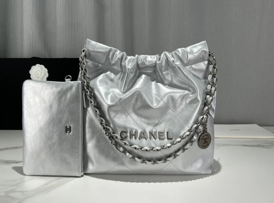 Chanel 22 Bag In Silver Calfskin Leather