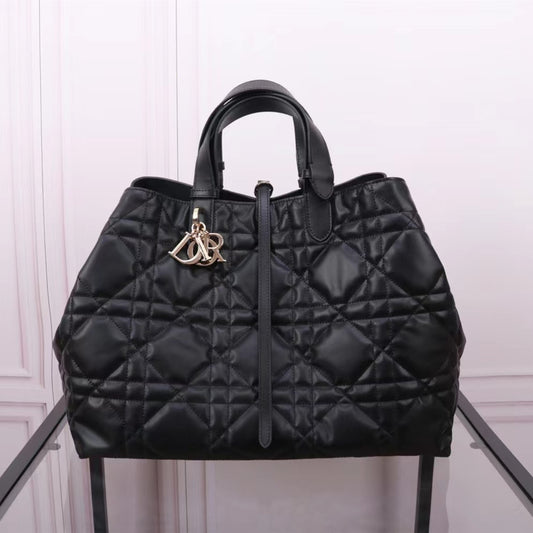 Dior Toujours Large Bag in Black Macrocannage Calfskin