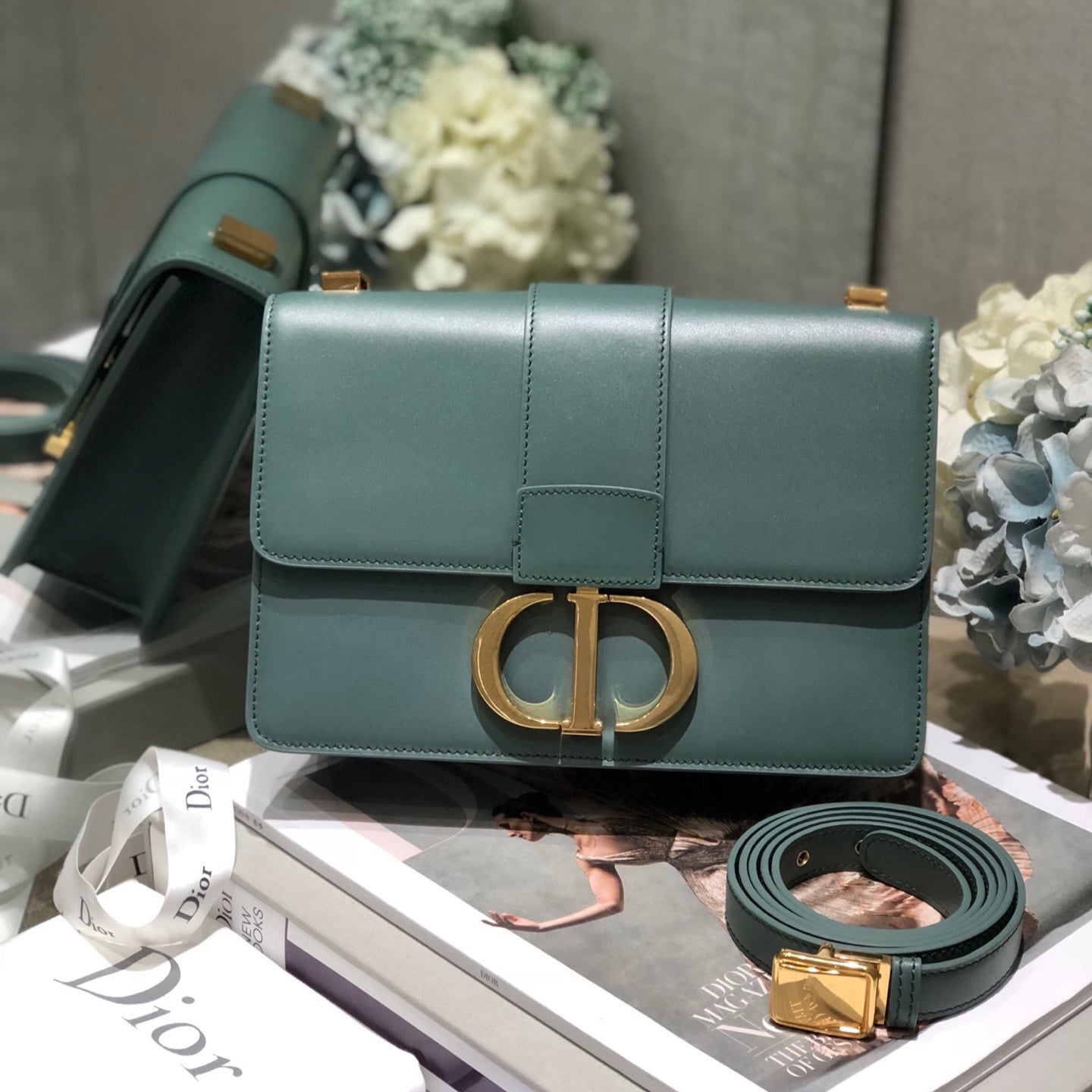 Dior 30 Montaigne Bag In Dark Green Box Calfskin