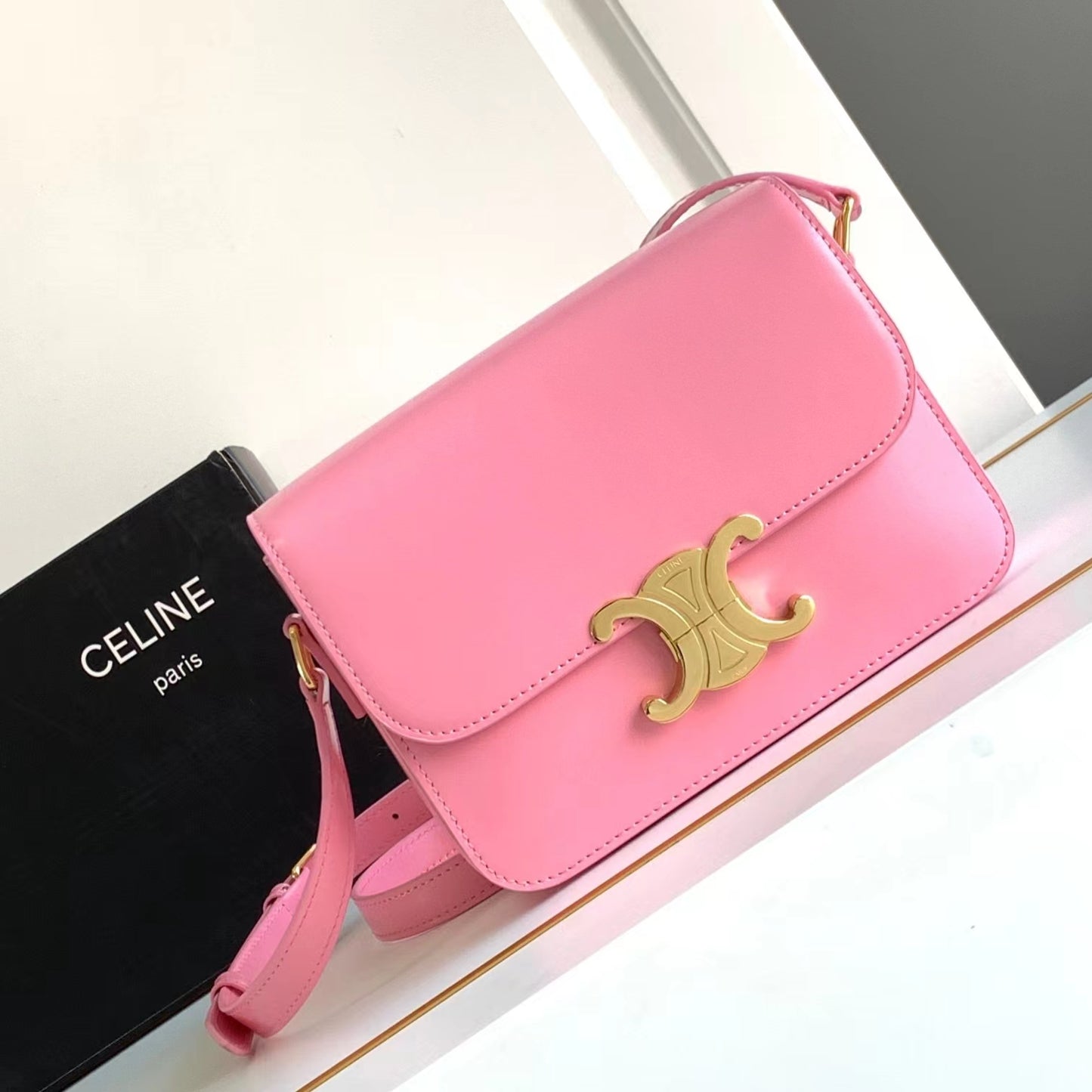 Celine Triomphe Teen Bag In  Sakura Powder Leather