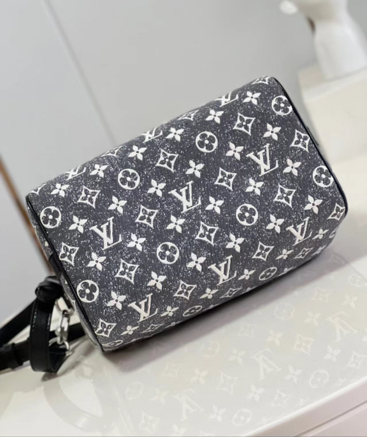 LV Speedy 25 In Black Denim Gradient Series