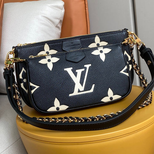 Louis Vuitton Large Pochette Accessories In Black Presbyopia