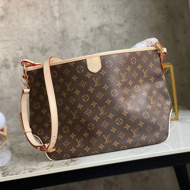 Louis Vuitton Graceful Monogram Canvas In Brown With Retro Presbyopia