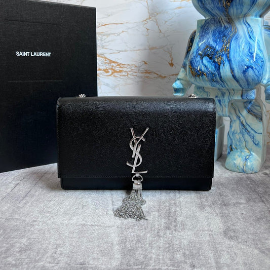 Saint Laurent Kate Medium Chain Bag In Black Grain Leather With Silver Hardware