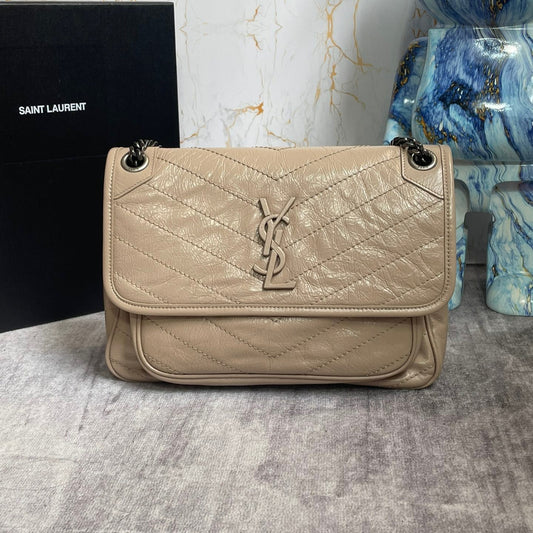 Saint Laurent Niki Medium Chain Bag In Nude Crinkled Leather