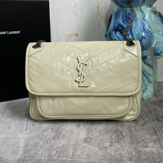 Saint Laurent Niki Medium Chain Bag In Beige Crinkled Leather