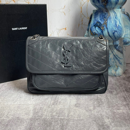 Saint Laurent Niki Medium Chain Bag In Gray Crinkled Leather