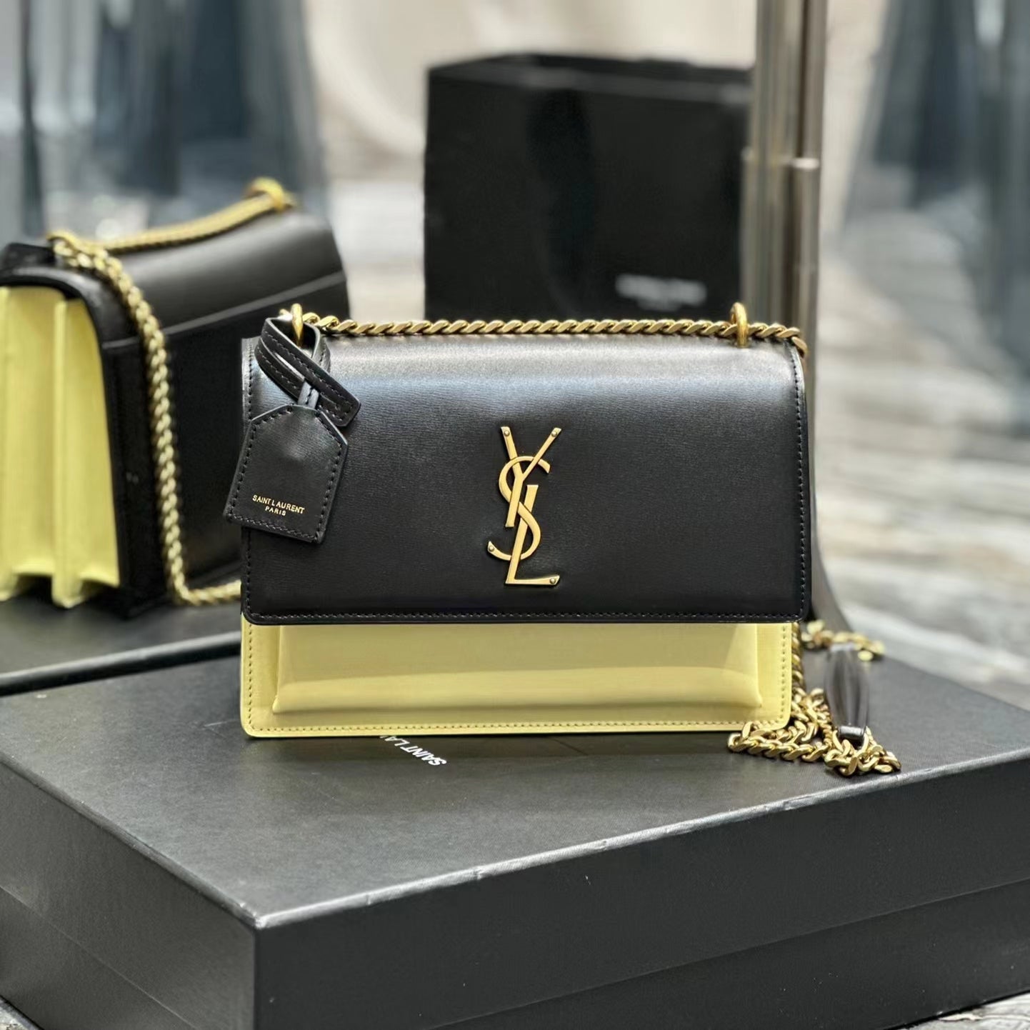 Saint Laurent Sunset Medium Chain Bag In Black And Yellow Calfskin