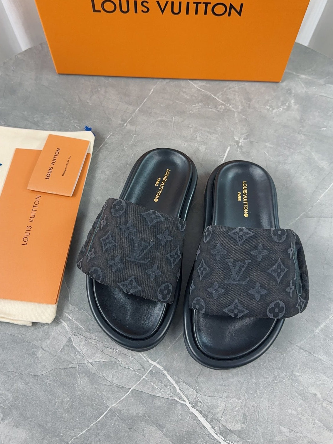 Louis Vuitton Pool Pillow Comfort Slippers In Black