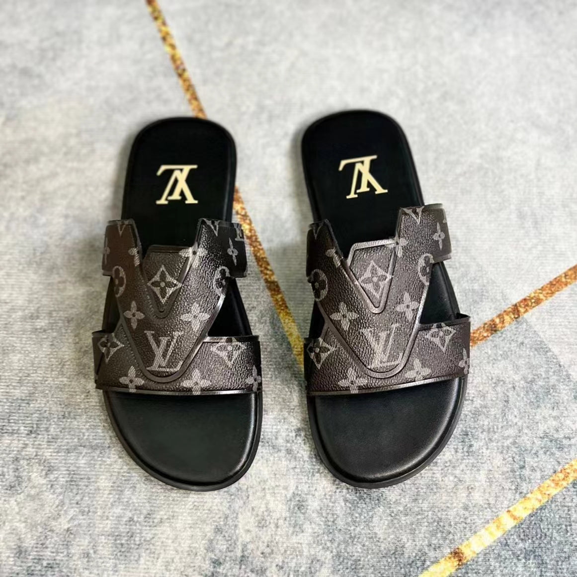 LV Fashion Brown Presbyopic Mules Slippers