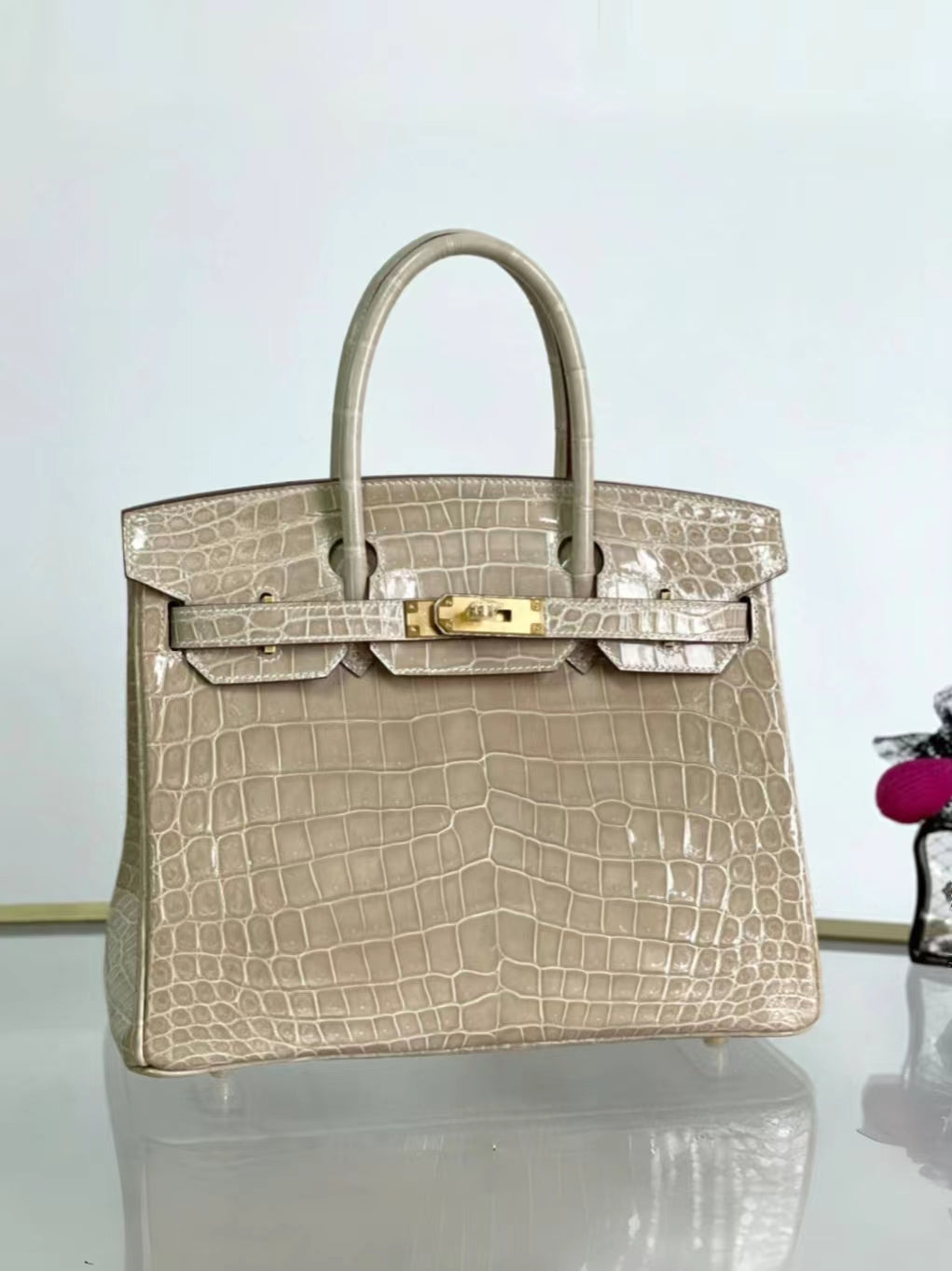 Hermes Birkin 25cm Apricot Crocodile Pattern Bag