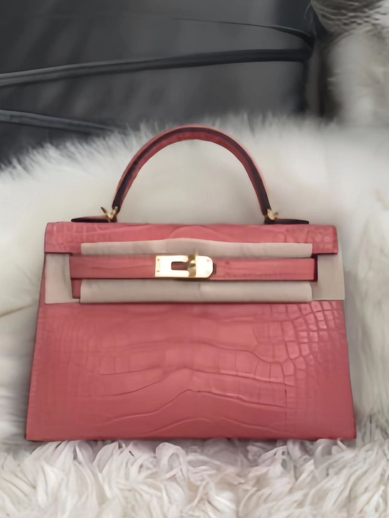 Hermes Rose Azalee Crocodile Mini Kelly II 20 cm