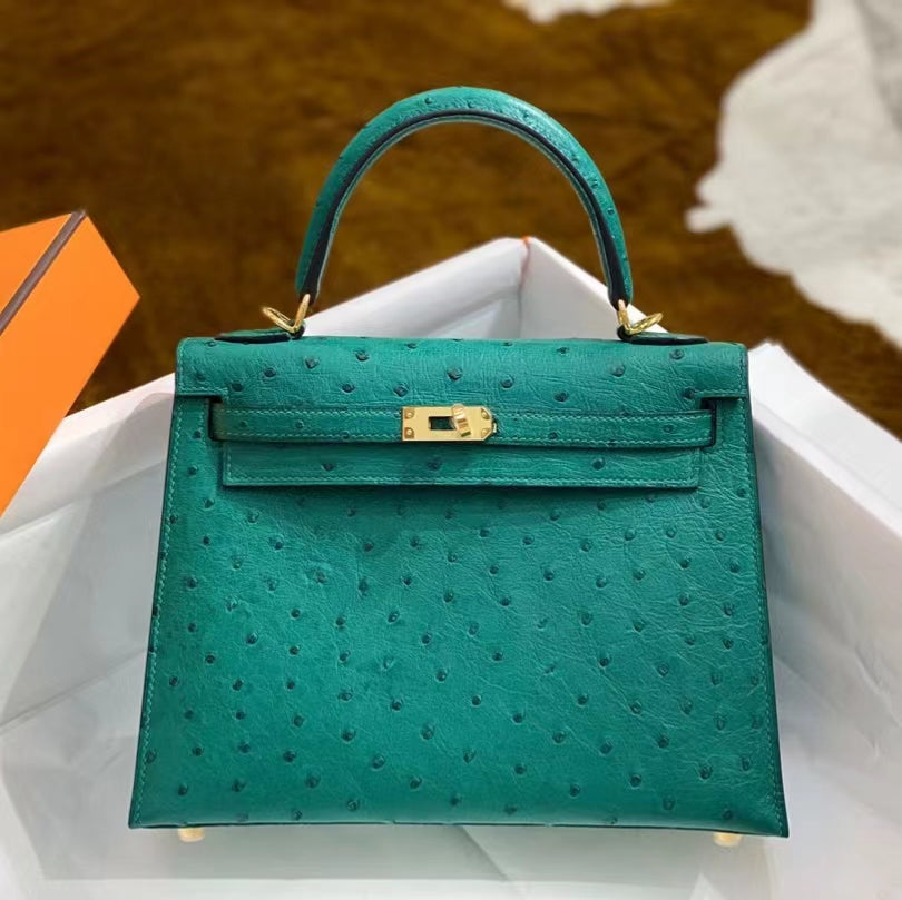 Hermes Kelly 25 Ostrich Leather Green With Gold Hardware