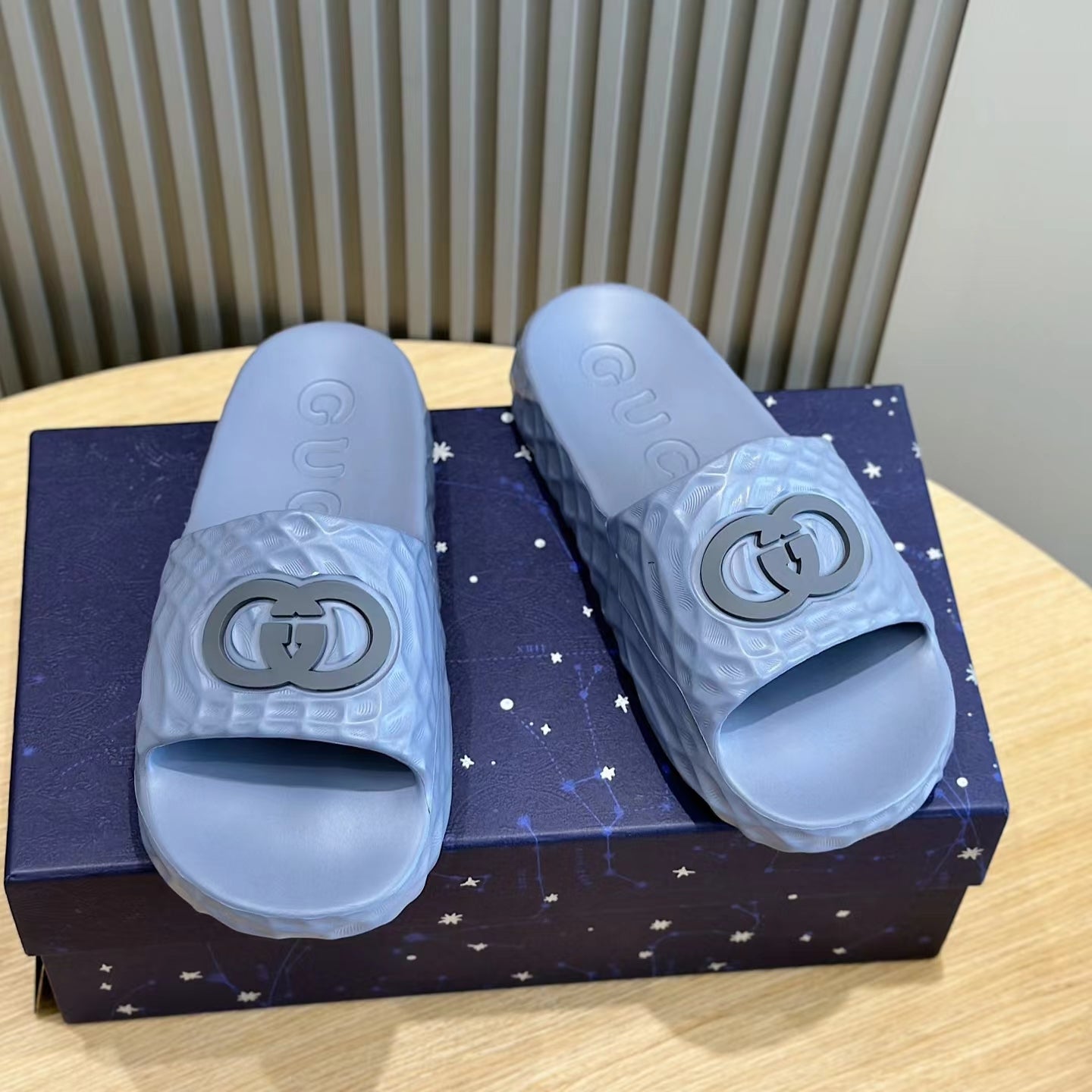 Gucci Gg Blue Ripple Rubber Slides