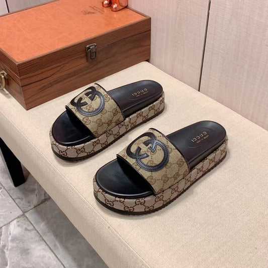 Gucci  Fashionable Thick Sole Slides