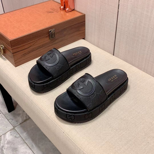 Gucci Interlocking G Slides In Black