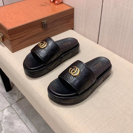 Gucci CG Slides In Black