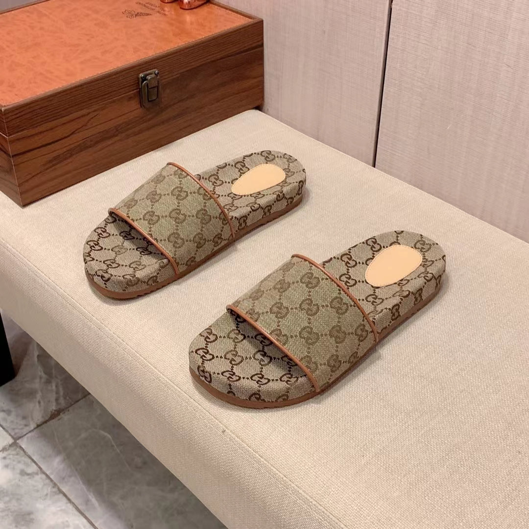Gucci slides box deals