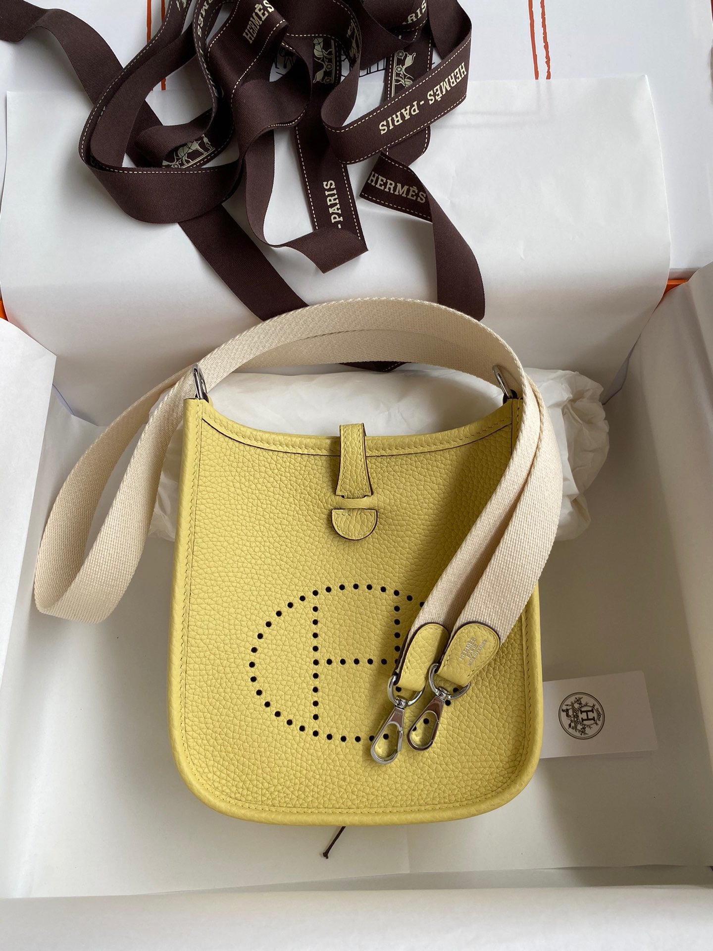 Hermes Evelyne III Mini Bag In Jaune Poussin Taurillon Clemence Leather