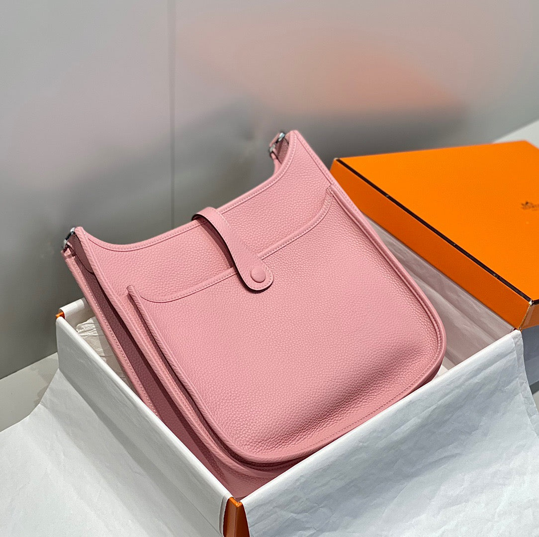 Hermes Evelyne III 29 Bag In Pink Taurillon Clemence Leather