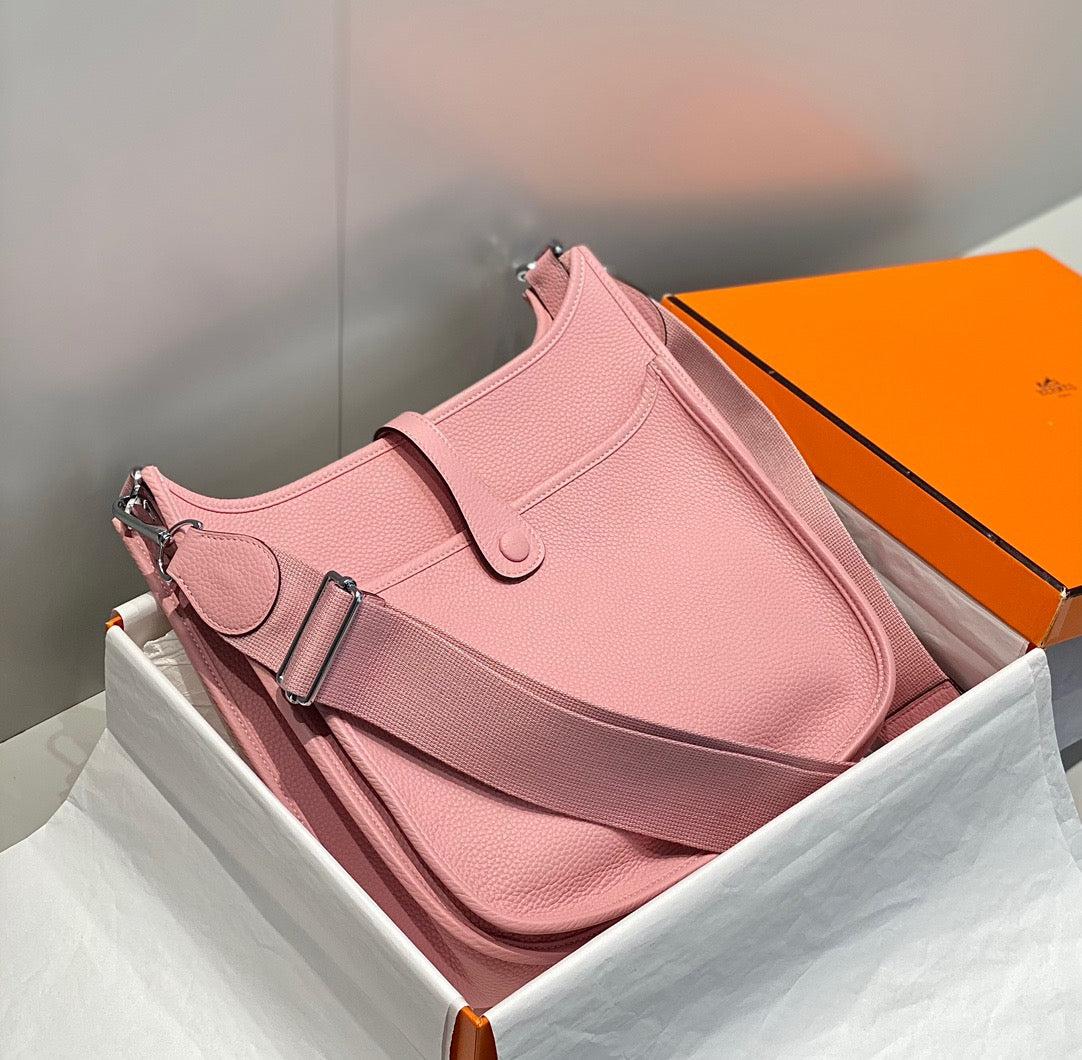 Hermes Evelyne III 29 Bag In Pink Taurillon Clemence Leather