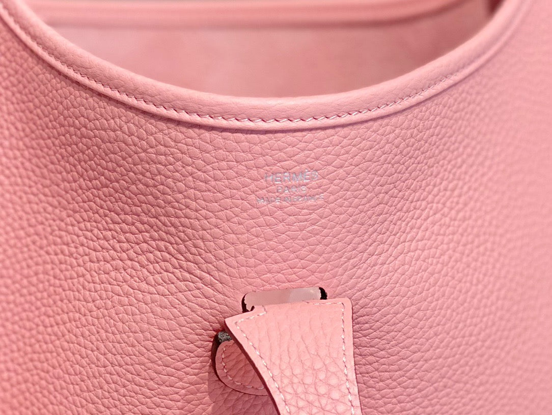 Hermes Evelyne III 29 Bag In Pink Taurillon Clemence Leather