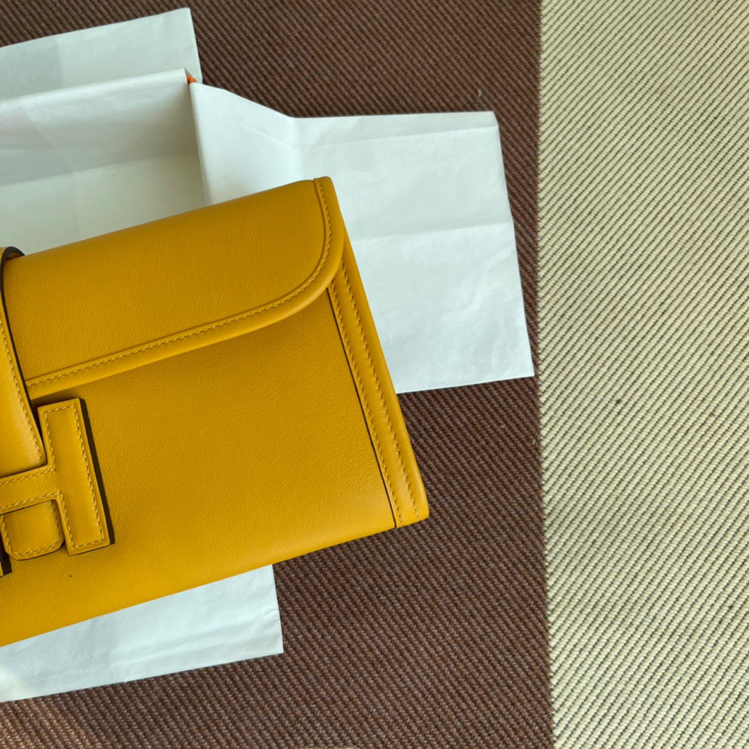 Hermes Jige Elan 29 Clutch Bag In Jaune Ambre Swift Leather