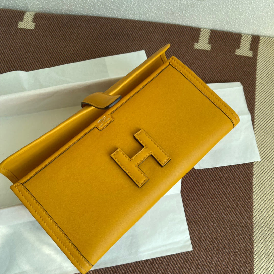 Hermes Jige Elan 29 Clutch Bag In Jaune Ambre Swift Leather