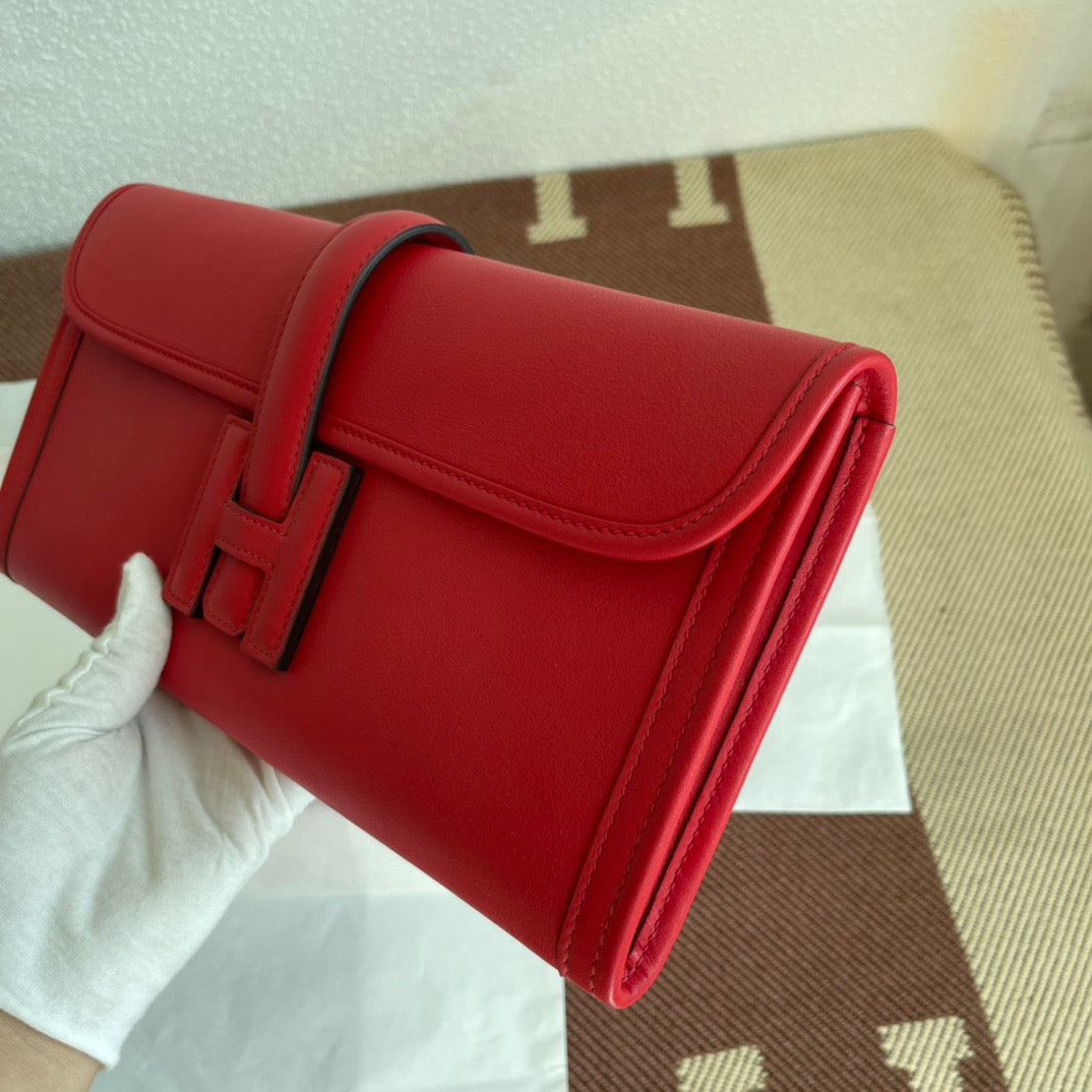 Hermes Jige Elan 29 Clutch Bag In Red Swift Leather