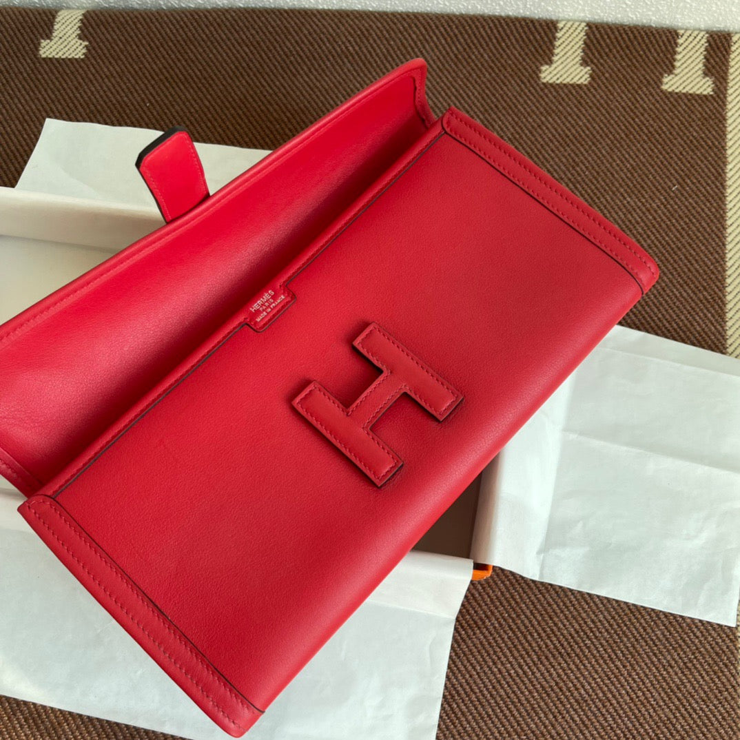 Hermes Jige Elan 29 Clutch Bag In Red Swift Leather