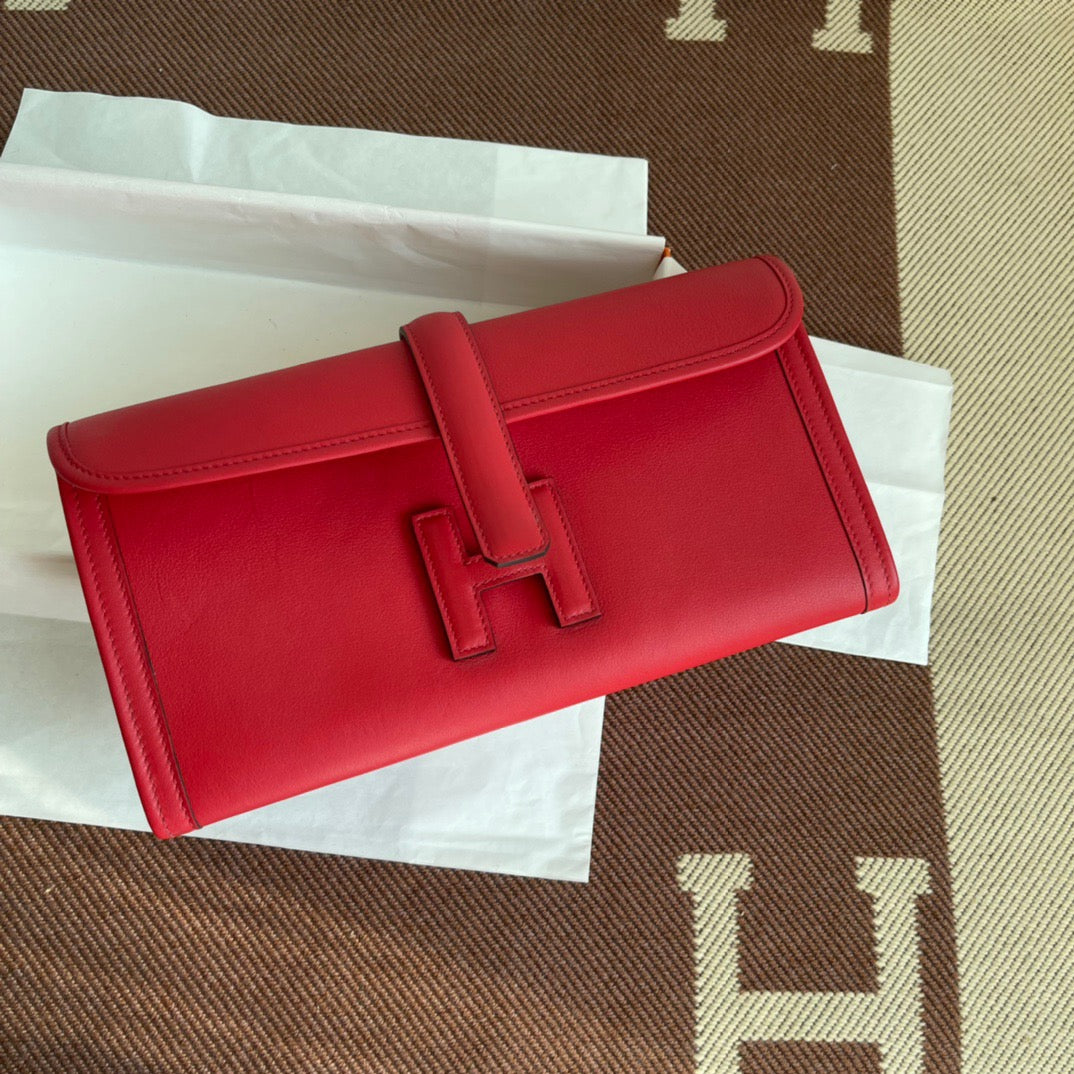 Hermes Jige Elan 29 Clutch Bag In Red Swift Leather