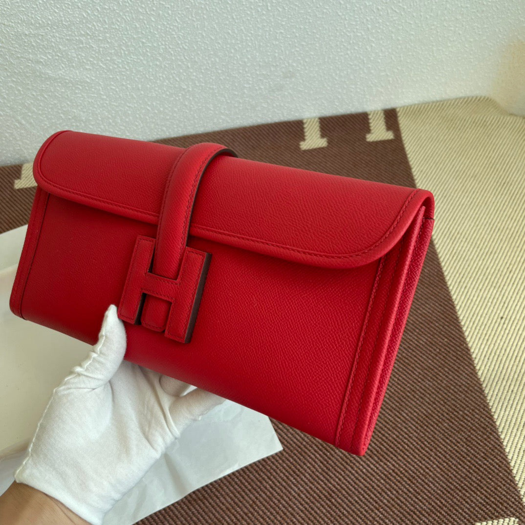 Hermes Jige Elan 29 Clutch Bag In Red Epsom Leather