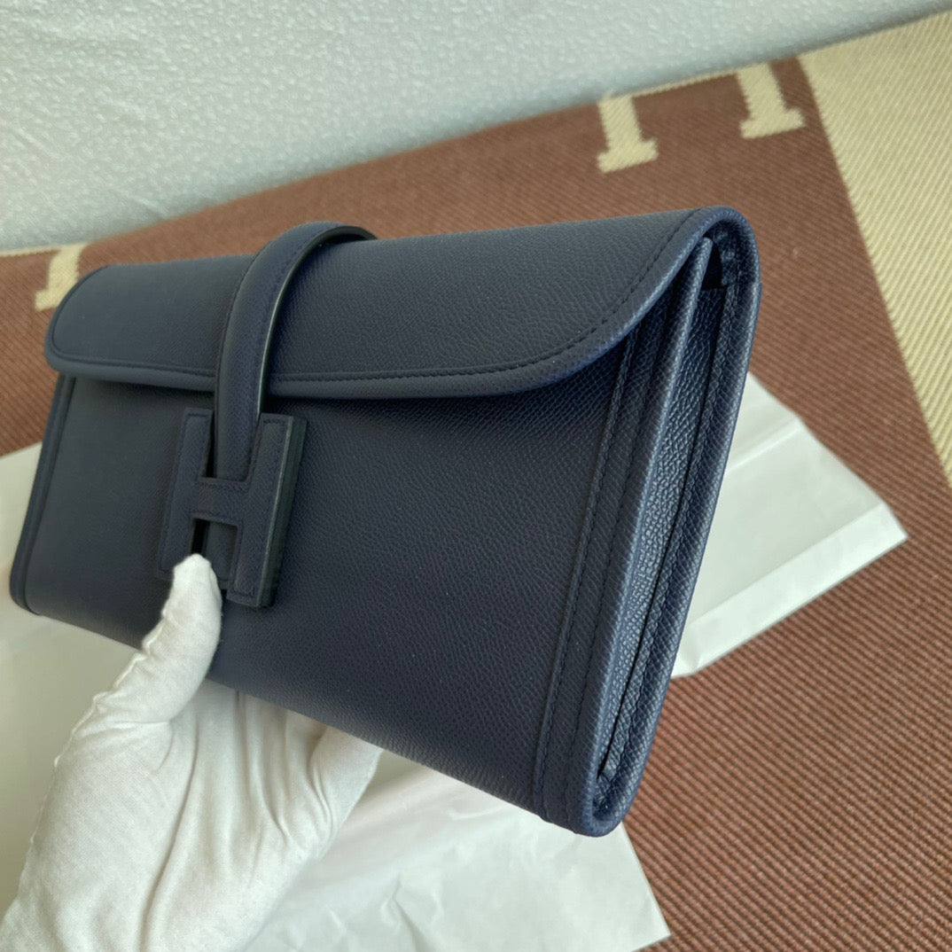 Hermes Jige Elan 29 Clutch Bag In Dark Blue Epsom Leather