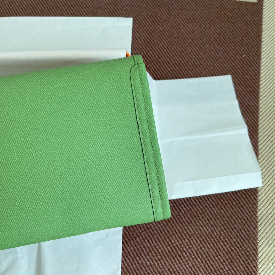 Hermes Jige Elan 29 Clutch Bag In Vert Criquet Epsom Leather