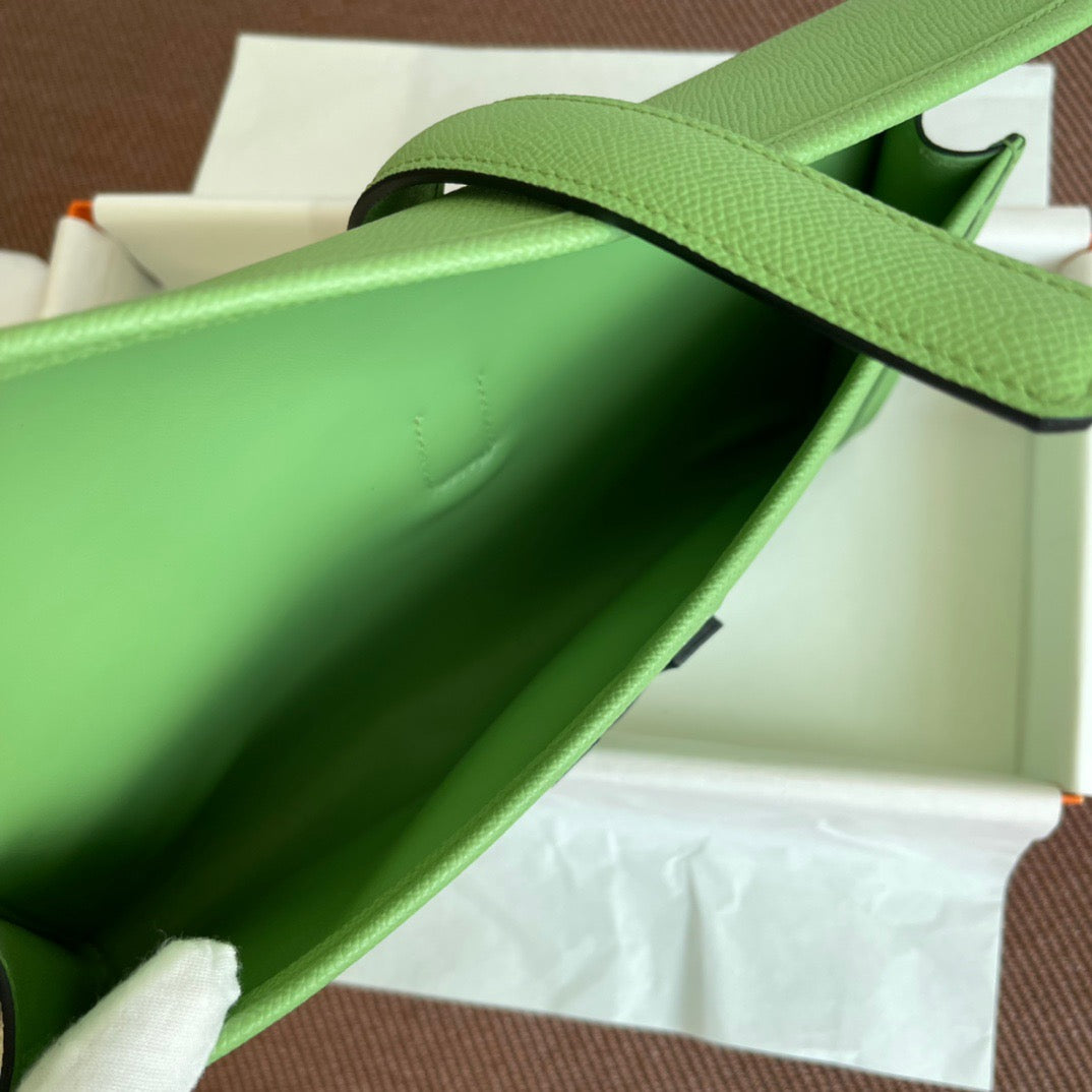 Hermes Jige Elan 29 Clutch Bag In Vert Criquet Epsom Leather