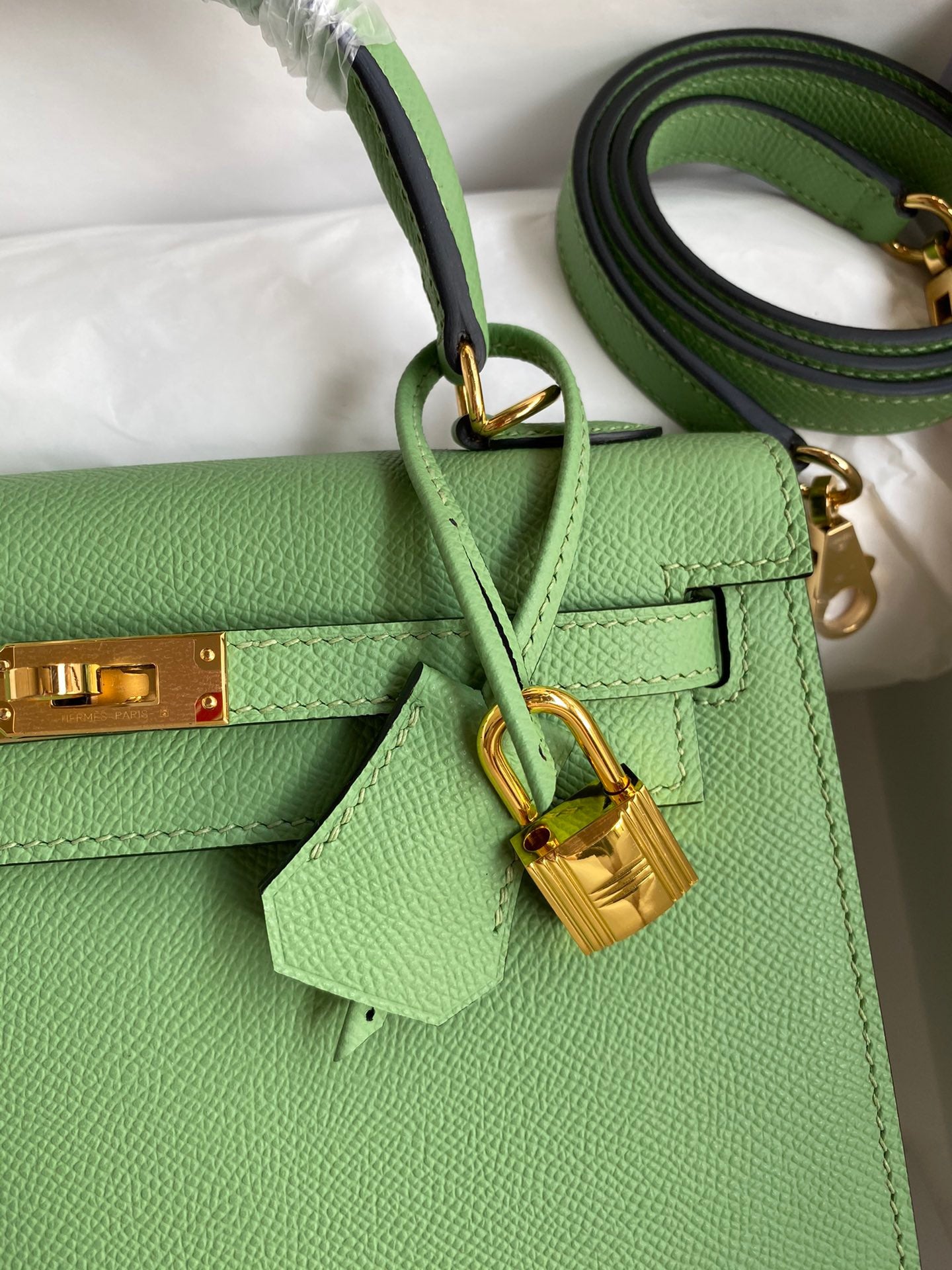 Hermes Kelly 25cm Sellier Bag in Vert Criquet Epsom Leather