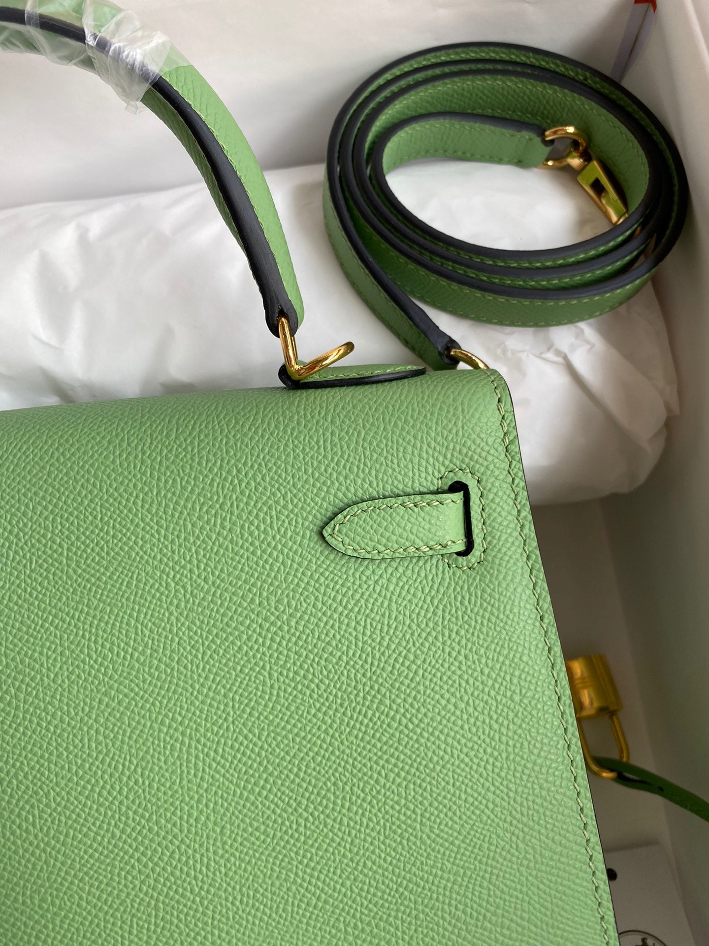 Hermes Kelly 25cm Sellier Bag in Vert Criquet Epsom Leather